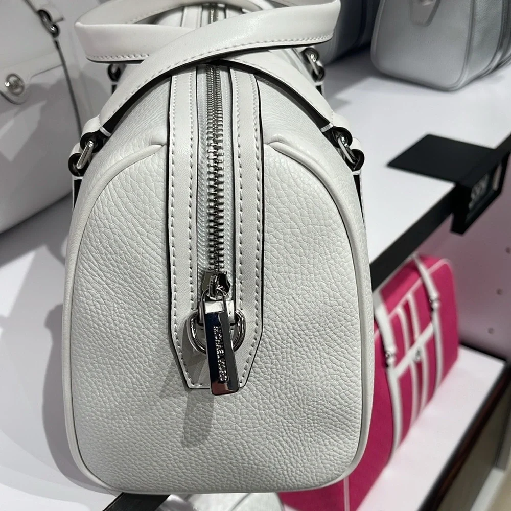 MICHAEL KORS JST TRAVEL MD DUFFLE SATCHEL SHOULDER CROSSBODY BAG MK  OPTIC WHITE - Picture 15 of 16